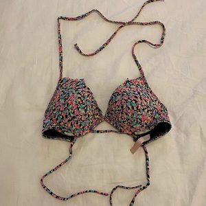 Victoria’s Secret top, padded.